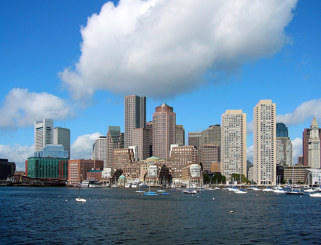 A view of the Boston skyline, a great place to get a Massachusetts DSCR loan.